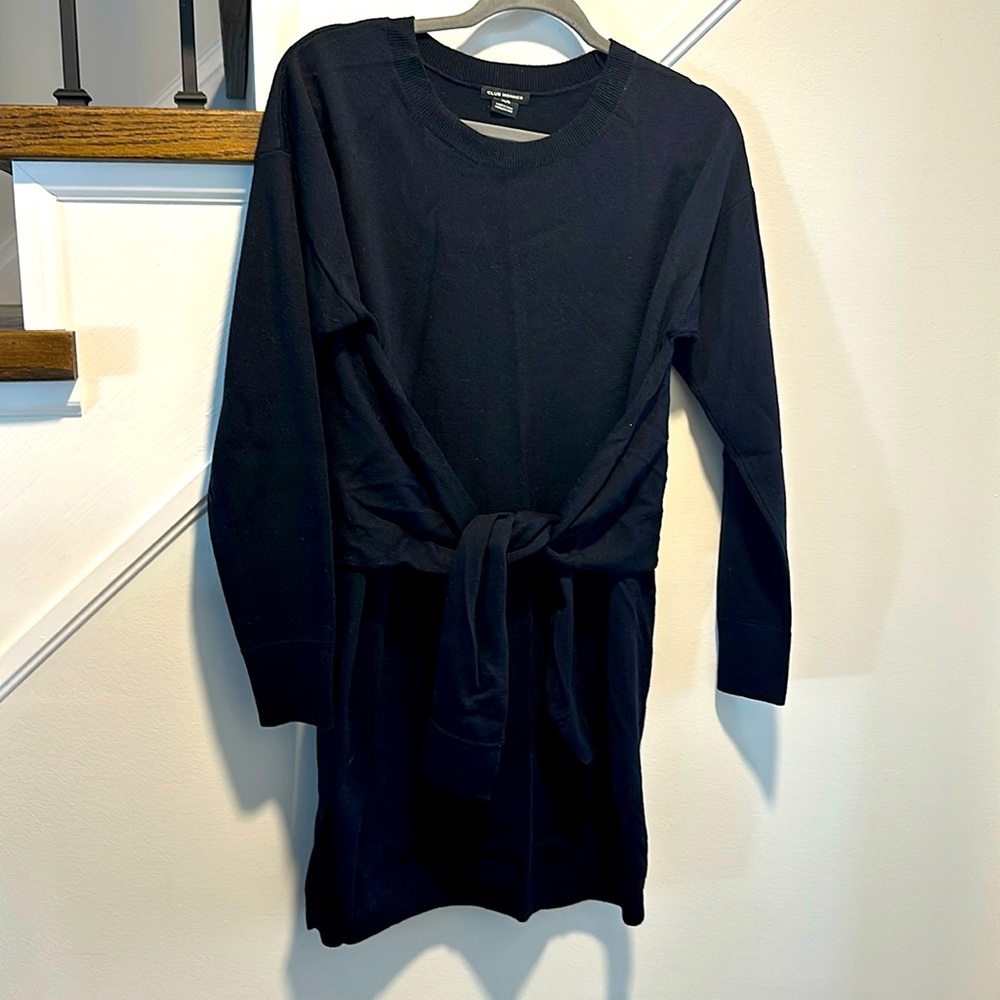 Club Monaco 100% Extra Fine Merino Wool navy blue sweater dress. Size M.
